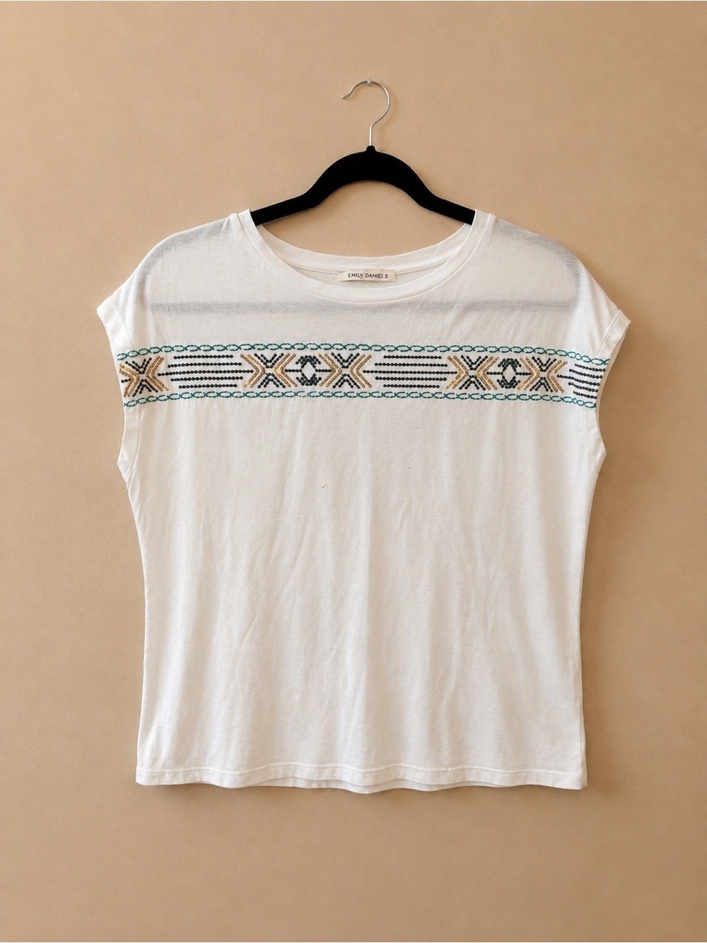 Emily James White Short-Sleeve Cotton Tee with Geometric Embroidery